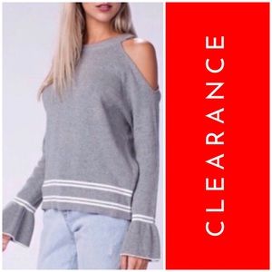 LAST2️⃣//GRAY STRIPED LIGHT SWEATER